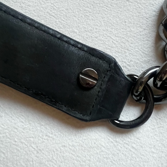 Tory Burch Reva mini cross body Pewter 🖤 - Picture 7 of 7